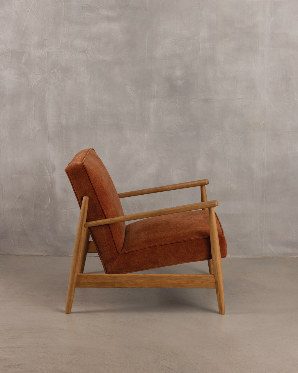 Arna Lounge Chair - Rust