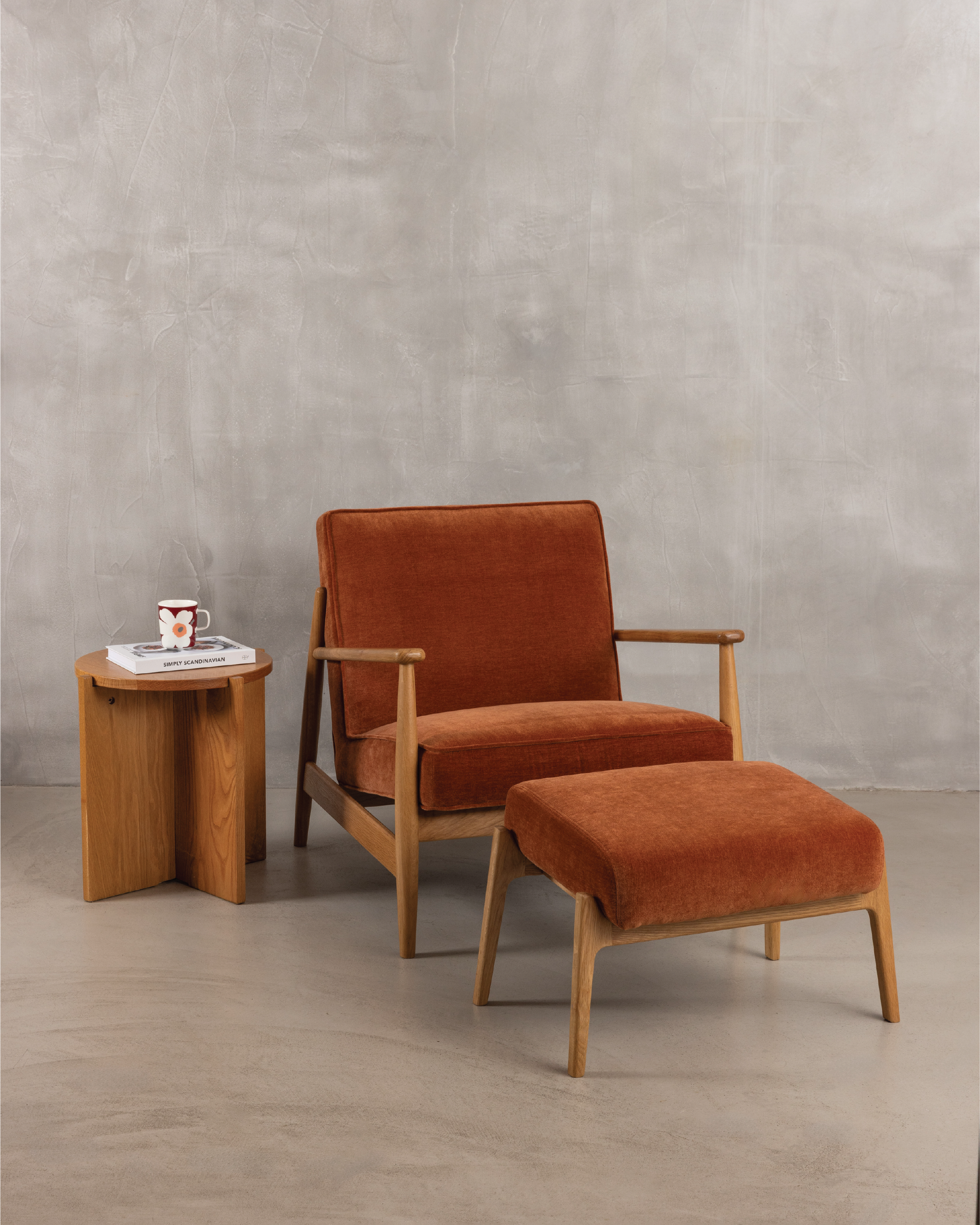 Arna Lounge Chair - Rust