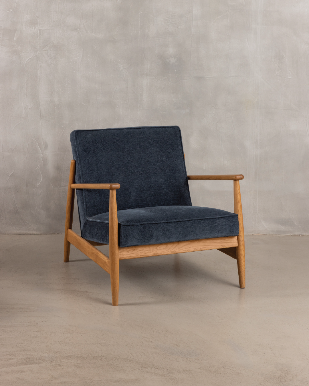 Arna Lounge Chair - Baltic Blue