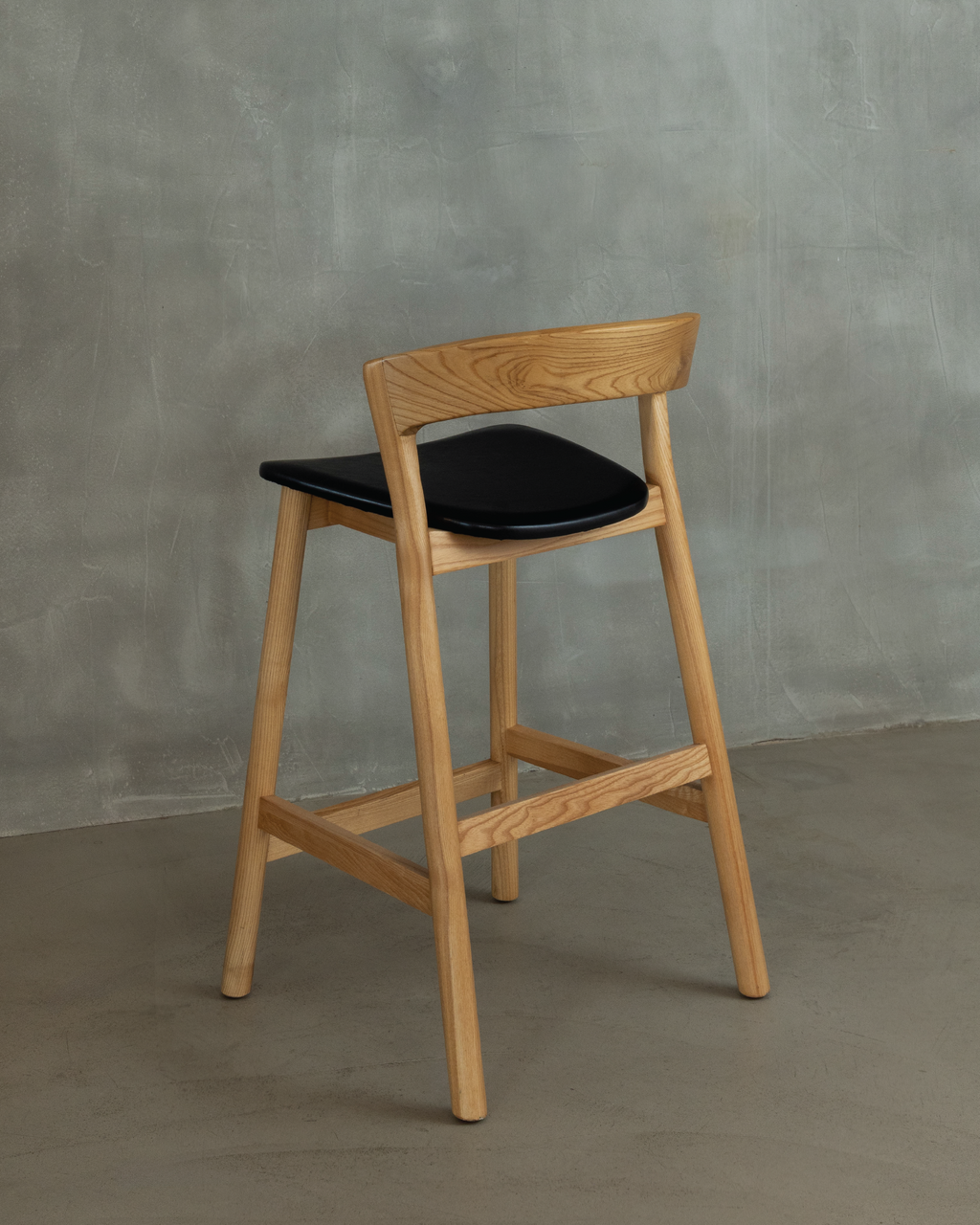 Vara 01 Ash Counter Stool