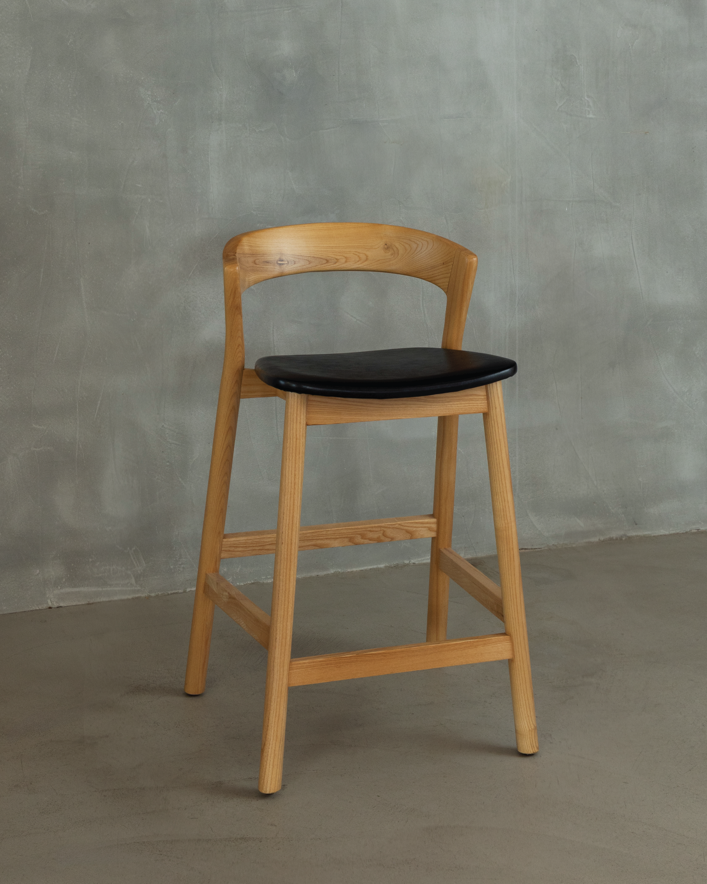 Vara 01 Ash Counter Stool